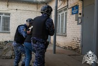 Полиция задержала дебошира, спровоцировавшего беспорядок в двух барах Коминтерна